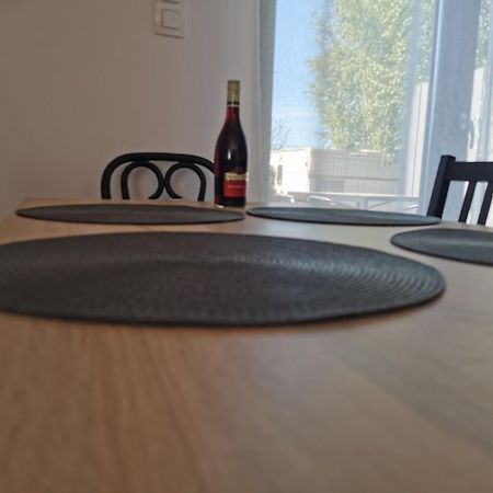 Caloroczny Domek Bosmanska Lubiatowo  Buitenkant foto